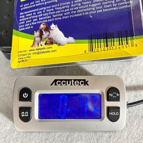 DakPets DeShedding & Light Trimming Tool Dogs & Cats Reduce Fur Shedding 4" New - Picture 7 of 7